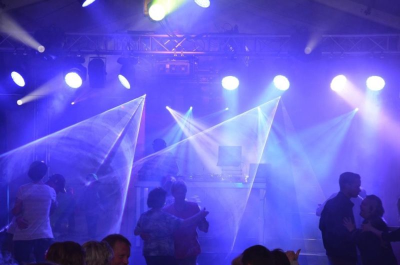 Tops des bars dansants ouverts toute la nuit à Paris