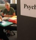 un psychologue s'entretien avec son patient