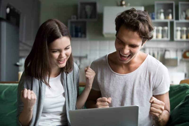 pret online jeune content