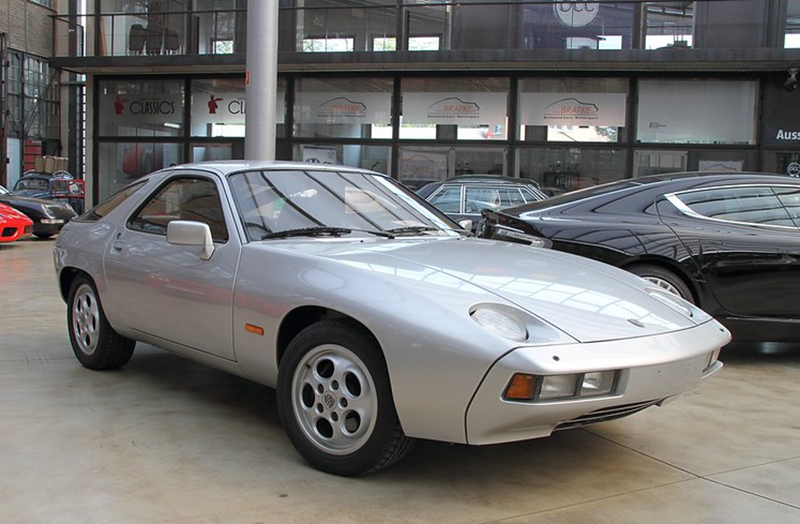 présentation Porsche 944