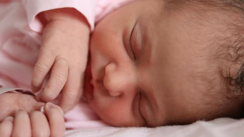 Faire-part de naissance fille, 4 excellentes raisons de le commander sur internet