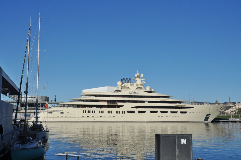 yacht