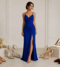 découvrez les meilleures couleurs de chaussures pour sublimer votre robe bleu roi et créer des looks élégants et harmonieux en toute occasion.