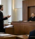 découvrez comment plaider la relaxe au tribunal avec succès grâce à nos conseils pratiques et stratégies efficaces pour maîtriser votre défense.